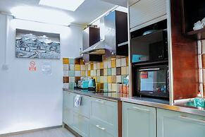 Boutique vllla on the rocks