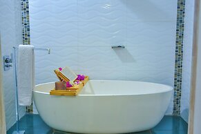 Boutique vllla on the rocks