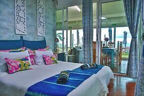 Boutique vllla on the rocks