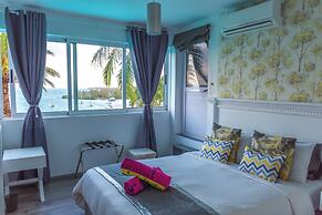 Boutique vllla on the rocks