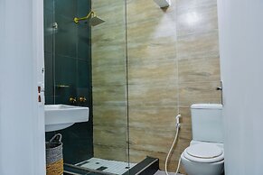 Boutique vllla on the rocks