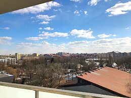 Fox Center Apartments