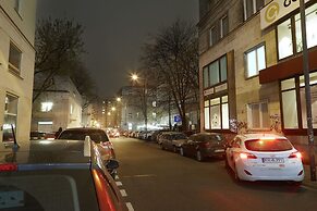 Fox Center Apartments