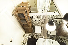 Fox Center Apartments