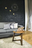 Fox Center Apartments