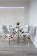 Fox Center Apartments