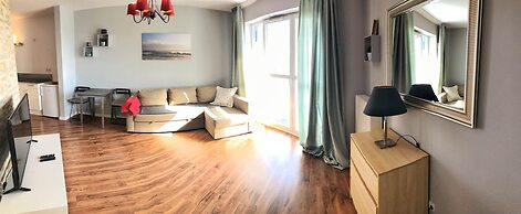 Fox Center Apartments