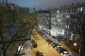 Fox Center Apartments