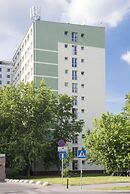 Fox Center Apartments