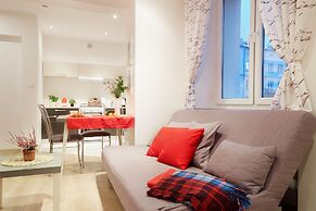 Fox Center Apartments