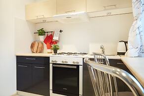 Fox Center Apartments