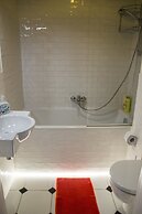 Fox Center Apartments