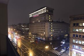 Fox Center Apartments