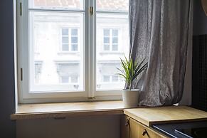 Fox Center Apartments