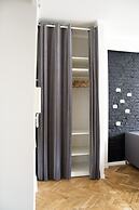 Fox Center Apartments