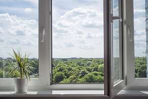 Fox Center Apartments