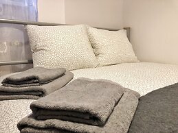 Fox Center Apartments