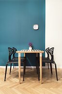 Fox Center Apartments