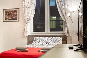 Fox Center Apartments