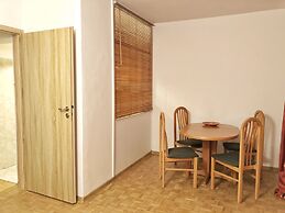 Fox Center Apartments