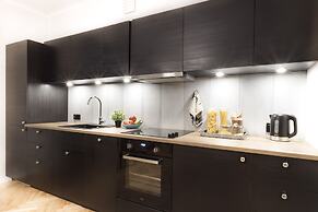 Fox Center Apartments