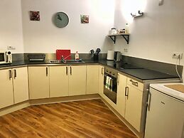 Fox Center Apartments