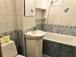 Fox Center Apartments