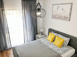 Fox Center Apartments