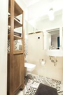 Fox Center Apartments