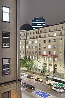 Fox Center Apartments