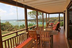 Two Bays Beach Villa Apartment and Studios