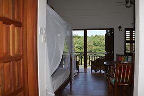 Two Bays Beach Villa Apartment and Studios