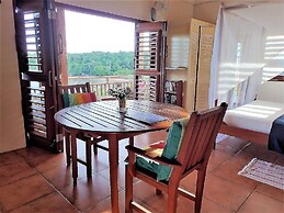 Two Bays Beach Villa Apartment and Studios