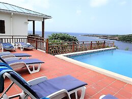 Two Bays Beach Villa Apartment and Studios