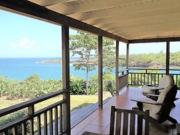 Two Bays Beach Villa Apartment and Studios