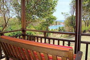 Two Bays Beach Villa Apartment and Studios