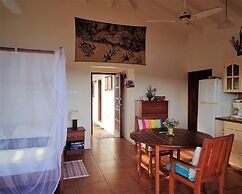 Two Bays Beach Villa Apartment and Studios