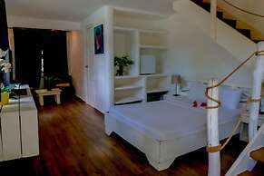 Afreeka Beach Hostel & Music Bar