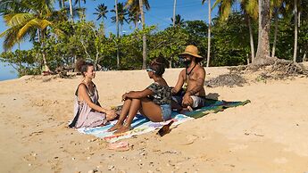 Afreeka Beach Hostel & Music Bar