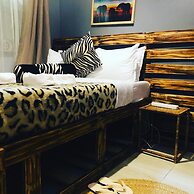Savannah House - Hostel