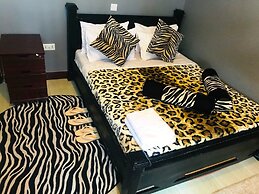 Savannah House - Hostel