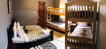 Savannah House - Hostel