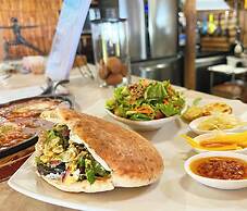 Horizon Ocean View Hotel and Yoga Center