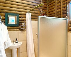 Horizon Ocean View Hotel and Yoga Center