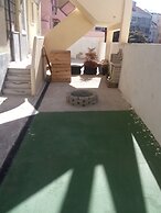 Boomerang Serviced Apartment's