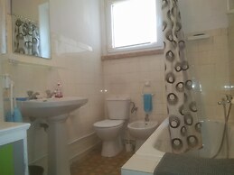 Boomerang Serviced Apartment's