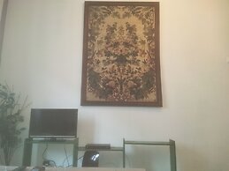 Boomerang Serviced Apartment's