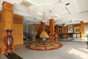 Central Phu Hung Hotel