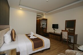 Central Phu Hung Hotel
