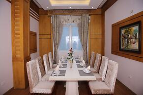 Central Phu Hung Hotel